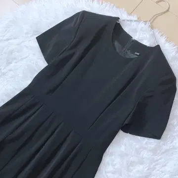(주) 아키 컨디션 최상 반팔 포멀 원피스 블랙 플리츠 S-M 정장 레어