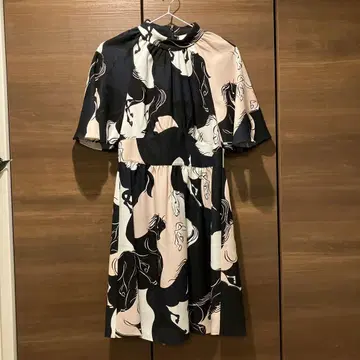 Kate spade 추상 패턴 하이넥 반팔 원피스