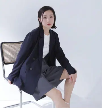 [새상품] 내추럴 뷰티 베이직 라이트 박시 더블 자켓
