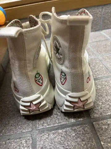 한국 CONVERSE 척테일러 자수 통굽 스니커즈