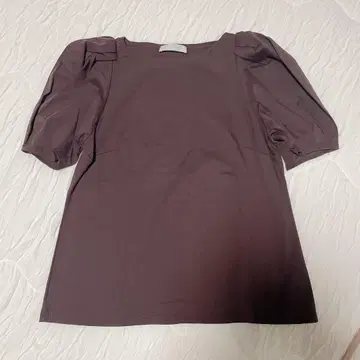 CELFORD 브라운 티셔츠