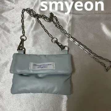 smyeon 체인 컴팩트 립 파우치 라이트 블루