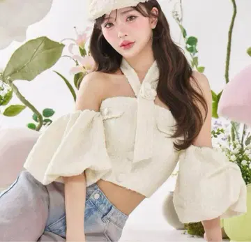 다리치 홀터넥 오프숄 트위드 상의