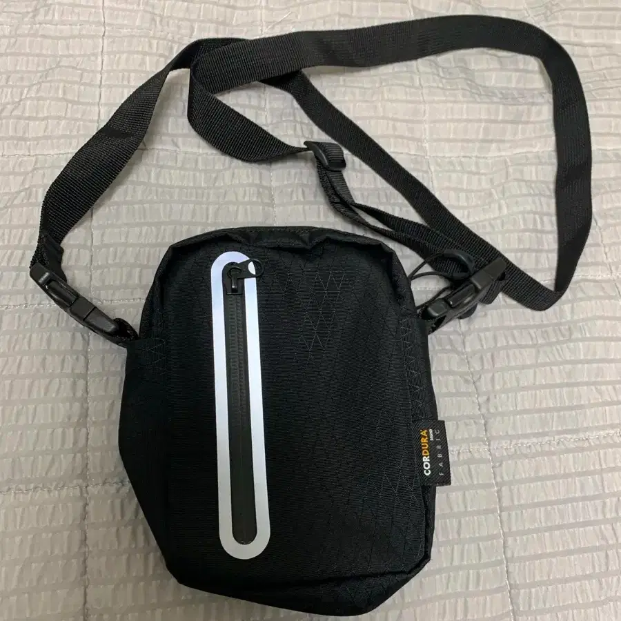 팔라스 코듀라 더블 다이아몬스 샷백 블랙 21FW