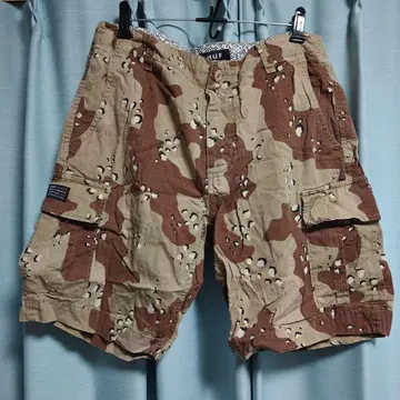 HUF 카모 패턴 카고 숏팬츠 30 데저트 카모 허프 하프 팬츠