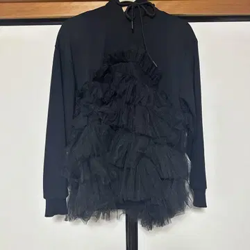 VIVIANO / Gathered Tulle Hoodie / BLACK