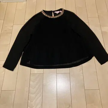 ted baker 비쥬 장식 네이비 플리츠 셔츠