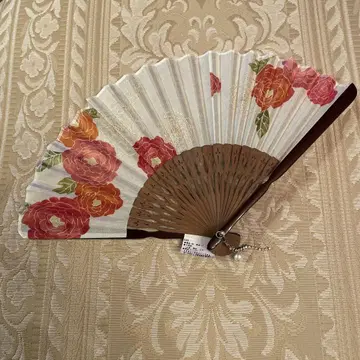 꽃무늬 부채 나무 박스 포함