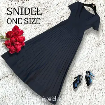 컨디션 최상 SNIDEL 스나이델 니트 롱 원피스 시어 플리츠 851 S
