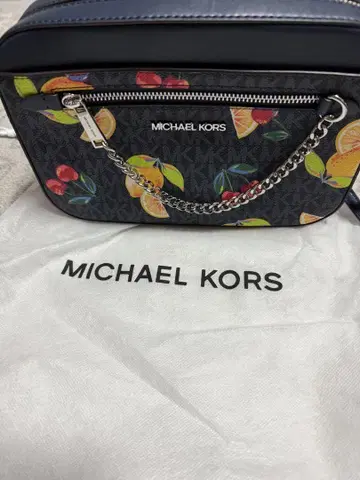 MICHAEL KORS 일본 한정판 후르츠 패턴 숄더백