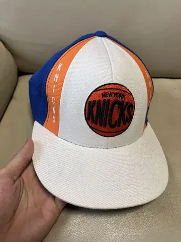 NEW YORK KNICKS 캡 7 3/4 reebok
