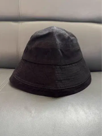 블랙 버킷햇