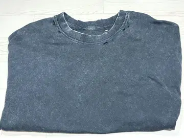 ZARA 데미지 가공 빅 실루엣 티셔츠