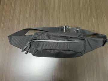 WEXLEY 바디백