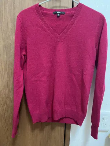 UNIQLO V넥 스웨터 S 사이즈 캐시미어 핑크