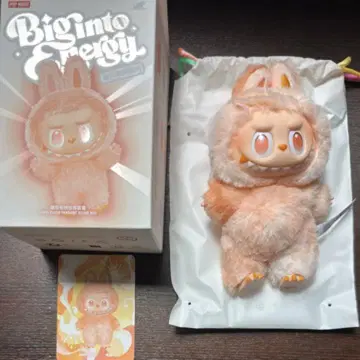POPMART labubu Big into Energy 봉제인형