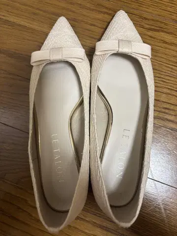 LE TALON 베이지 스틸레토 신발