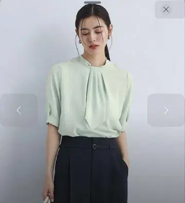 UNITED ARROWS 민트 그린 5부 소매 블라우스