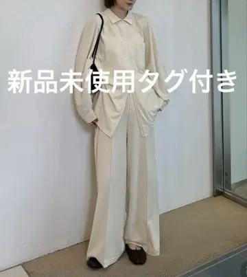 택 포함 미사용 새상품 핀턱 릴렉시 팬츠 에트레토쿄