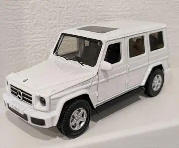 미사용 새상품 메르세데스 벤츠 G350d 화이트 미니카