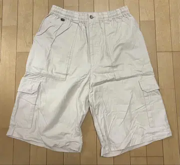 화이트 카고 숏팬츠 LACOSTE