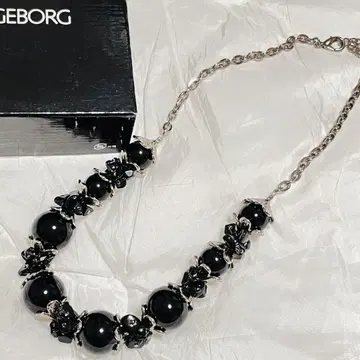 INGEBORG 실버 블랙 비즈 목걸이 박스 포함
