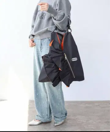 [새상품 미사용] RISLEY OUTDOOR 프릴 백 블랙