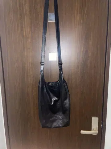 블랙 숄더백