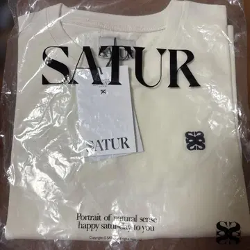 SATUR 반팔 티셔츠 S 사이즈 크림