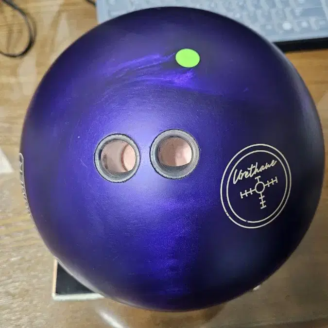 STORM PITCH BLACK 15ポンド All Balls
