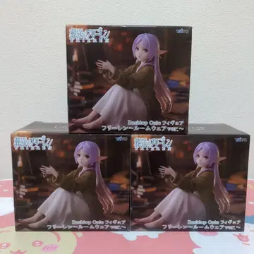 Desktop Cute 장송의 프리렌 룸웨어 피규어 3세트