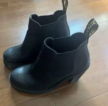[새상품급] 닥터마틴 첼시 부츠 size 23cm