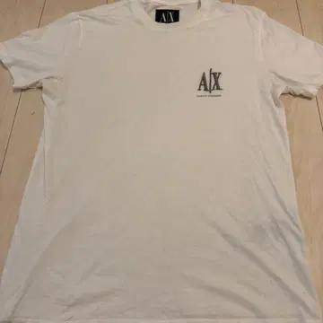 A|X 화이트 티셔츠