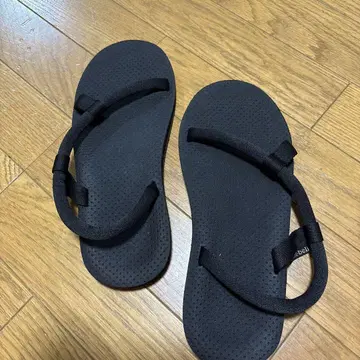 몽벨 삭온 샌들