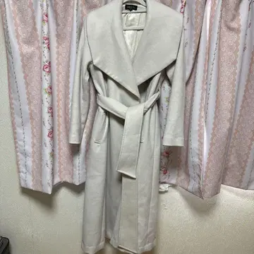 emiria 아이보리 롱 코트 M 사이즈