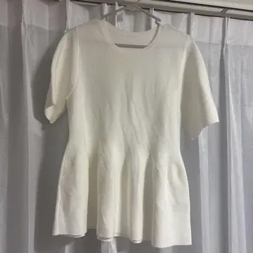 [새상품급] 노리즈 페플럼 상의