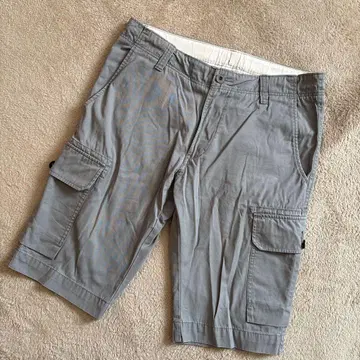 Lacoste 그레이 카고 숏팬츠