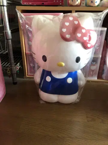 키티 쓰레기통