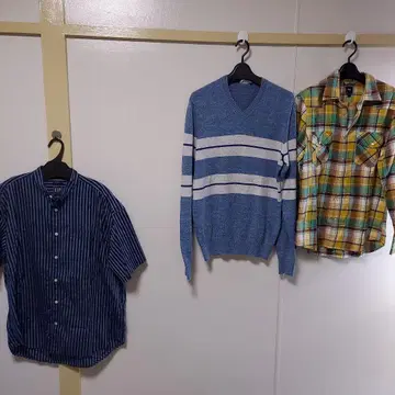 GAP 긴팔 셔츠, 반팔 셔츠, 스웨터 3장 세트 판매
