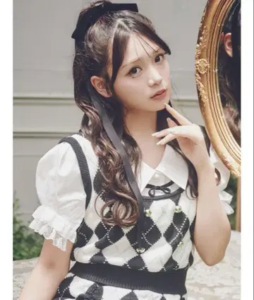 Me roir 화이트 반팔 프릴 셔츠