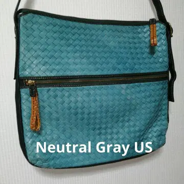 Neutral Gray US 인트레차트 천연 가죽 숄더백