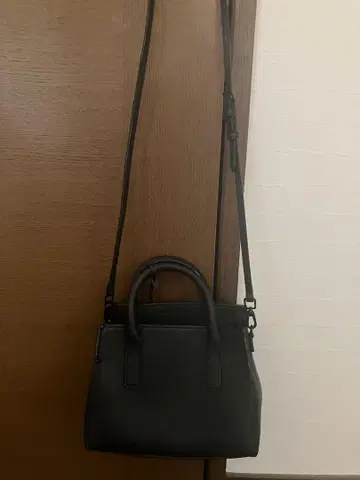 블랙 가죽 숄더백