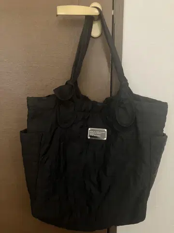 블랙 퀼팅 토트백