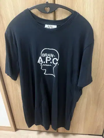 A.P.C. BRAIN DEAD 티셔츠