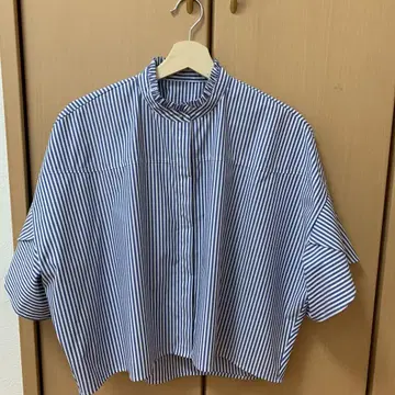 그린 라벨 릴랙싱 파란색과 화이트 스트라이프 블라우스