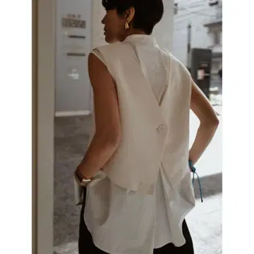 당일 발송 미사용 새상품 Machatt CROPPED VEST