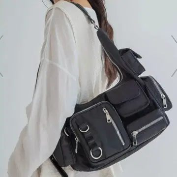JEANASIS 멀티 포켓 원 숄더 BAG