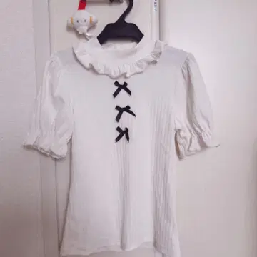 Ank Rouge 3개 리본 니트 화이트 상의 양산형 지뢰계