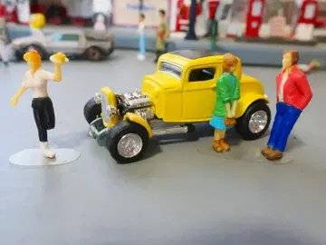 아메리칸 그래피티 디오라마 세트 1932 듀스 쿠페 웨이트리스 등