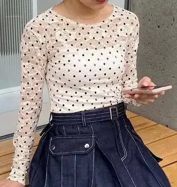 poppy 도트 레이스 시스루 상의 (라운드넥)
